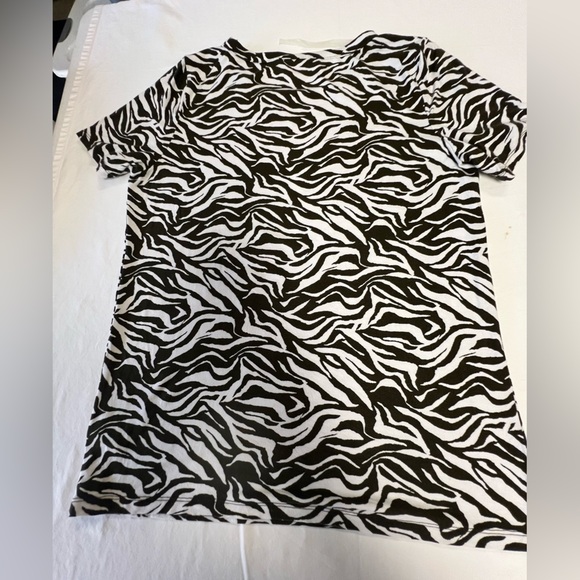 JONES NEW YORK SIGNATURE SIZE LARGE DARK BROWN & WHITE ZEBRA PRINT WOMEN’S TOP. - Picture 2 of 10